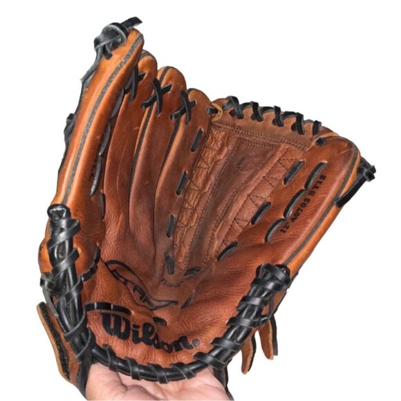 Wilson 12" Canyon Leather Baseball Glove Dual Hinge Pocket Pro Style Durable Des - Picture 1 of 8